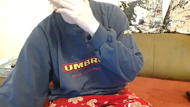 Jasmin-White online show from 7, 3, 2025