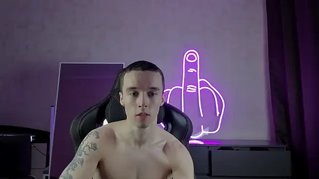 Snapshot of MasonWarholl chatting on 10, 1, 2025 MasonWarholl online show from 10, 1, 2025