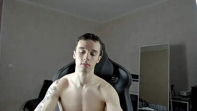 Snapshot of MasonWarholl chatting on 31, 1, 2025 MasonWarholl online show from 31, 1, 2025