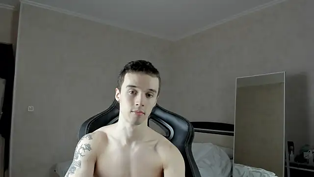 Snapshot of MasonWarholl chatting on 4, 2, 2025 MasonWarholl online show from 4, 2, 2025