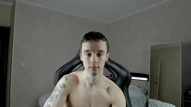 Snapshot of MasonWarholl chatting on 5, 2, 2025 MasonWarholl online show from 5, 2, 2025