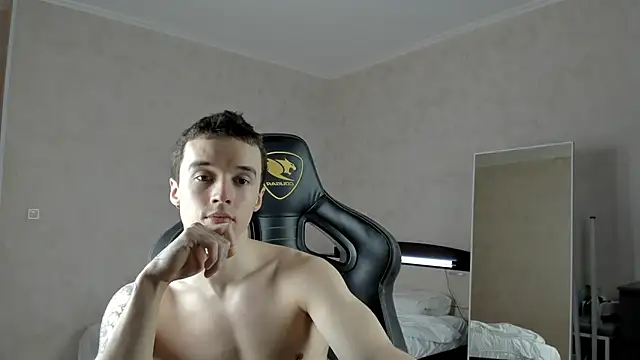 Snapshot of MasonWarholl chatting on 8, 2, 2025 MasonWarholl online show from 8, 2, 2025