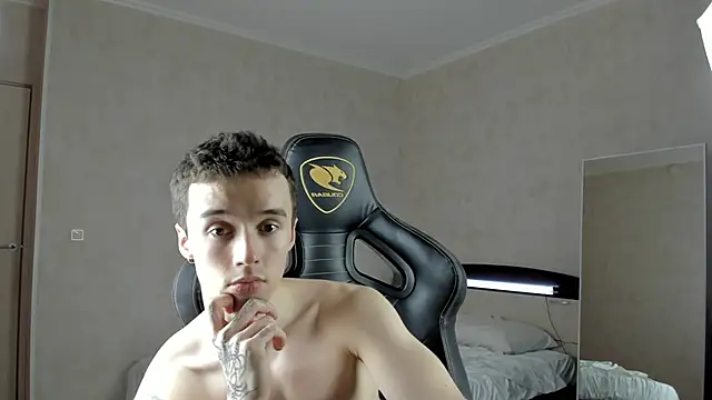 Snapshot of MasonWarholl chatting on 9, 2, 2025 MasonWarholl online show from 9, 2, 2025