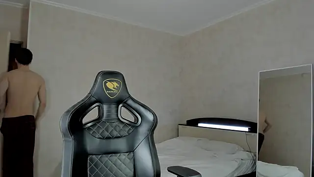 Snapshot of MasonWarholl chatting on 10, 2, 2025 MasonWarholl online show from 10, 2, 2025