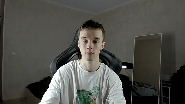 Snapshot of MasonWarholl chatting on 4, 3, 2025 MasonWarholl online show from 4, 3, 2025