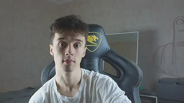 Snapshot of MasonWarholl chatting on 18, 10, 2025 MasonWarholl online show from 18, 10, 2025