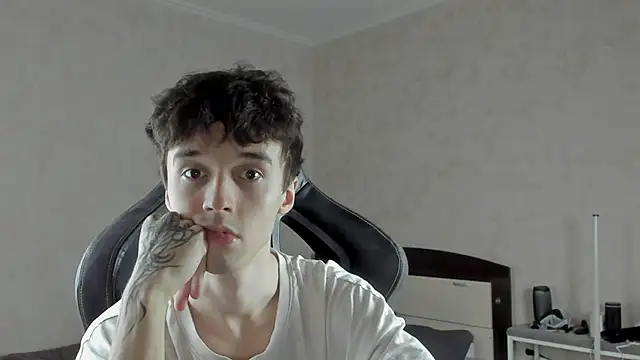 Snapshot of MasonWarholl chatting on 5, 3, 2026 MasonWarholl online show from 5, 3, 2026