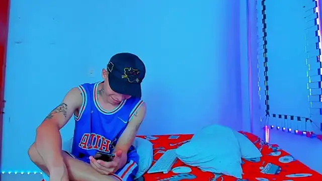 HOT boy2025 online show from 20, 12, 2024