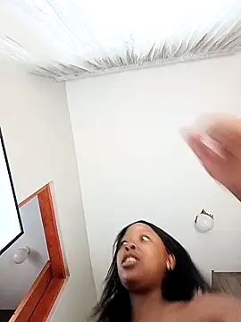 Snapshot of Mayo01_ chatting on 14, 11, 2025 Mayo01 online show from 14, 11, 2025