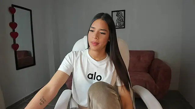 Alice23jones online show from 7, 3, 2025