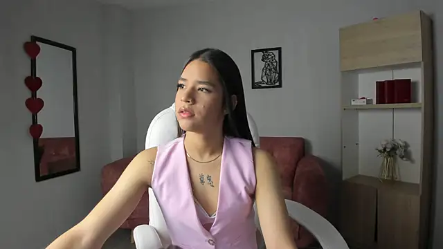 Alice23jones online show from 15, 3, 2025