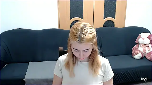 Snapshot of VioletaFlower7 chatting on 8, 2, 2025 VioletaFlower7 online show from 8, 2, 2025