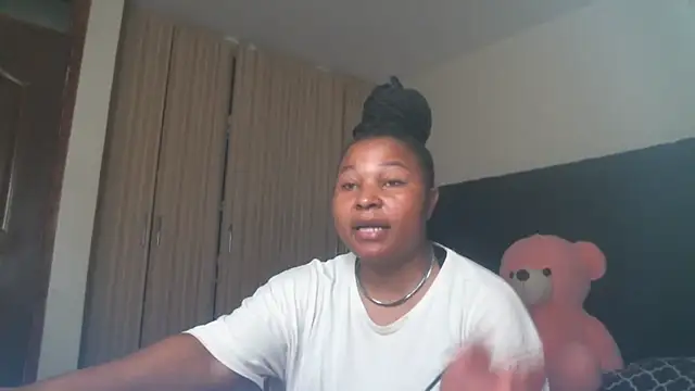 R-thequeen online show from 29, 7, 2026