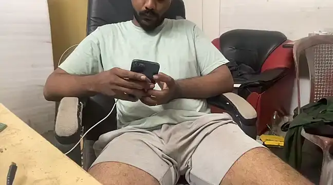 Snapshot of Hottest_Tamil chatting on 1, 3, 2025 Hottest Tamil online show from 1, 3, 2025