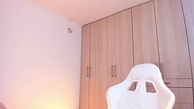 liaqueen610 online show from 19, 12, 2024