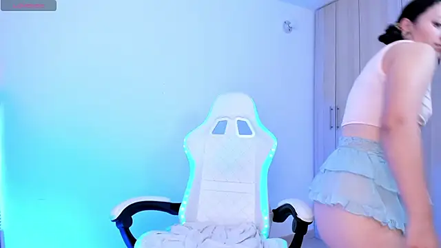 liaqueen610 online show from 4, 2, 2025