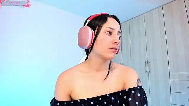 liaqueen610 online show from 12, 2, 2025