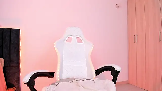 liaqueen610 online show from 18, 3, 2025