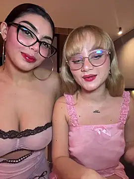 Snapshot of zui_lu chatting on 17, 11, 2025 zui lu online show from 17, 11, 2025