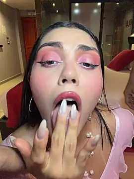 Snapshot of zui_lu chatting on 13, 4, 2026 zui lu online show from 13, 4, 2026