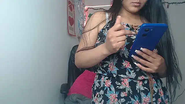 Zafiroweb09 online show from 18, 12, 2024