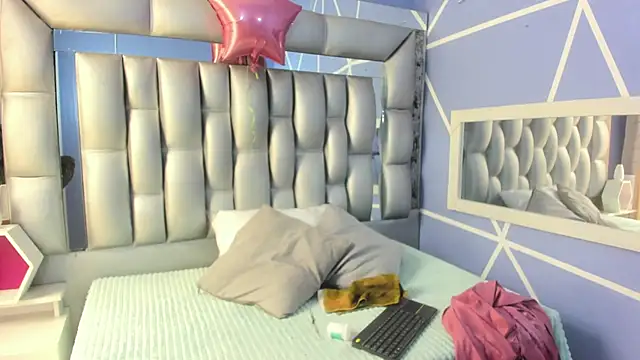 sophia ny online show from 1, 12, 2025