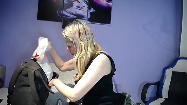 sophia ny online show from 29, 4, 2026