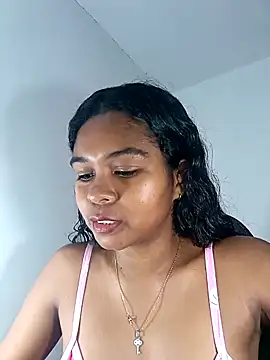 Snapshot of Sashabreck chatting on 13, 4, 2026 Sashabreck online show from 13, 4, 2026