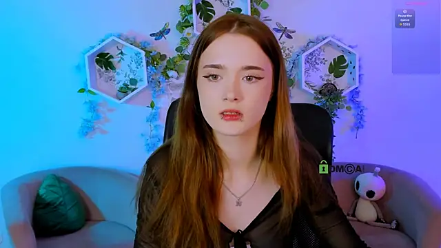 liana kisses online show from 7, 8, 2026