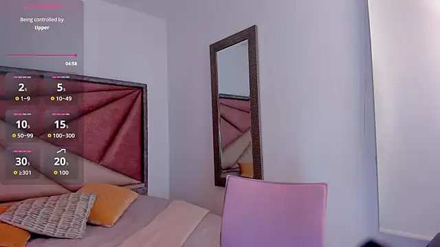 BarbaraKnox  online show from 12, 11, 2025