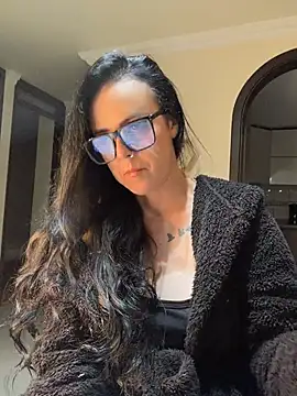 AndreaValencia online show from 14, 7, 2026