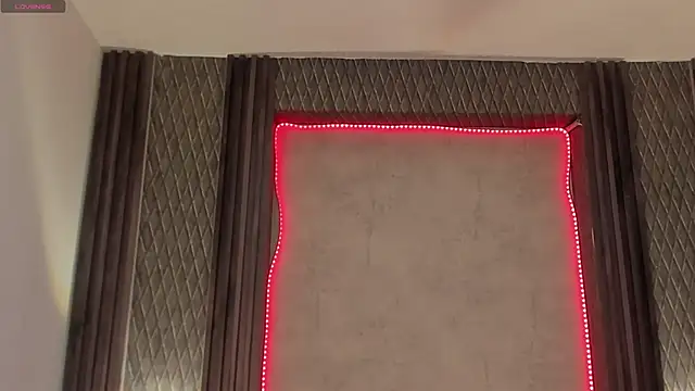 selene red  online show from 18, 1, 2025