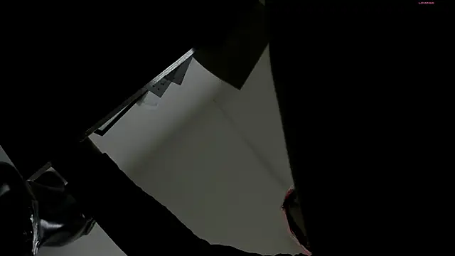 selene red  online show from 2, 10, 2025