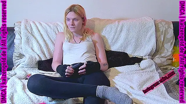 emma neko online show from 16, 1, 2025