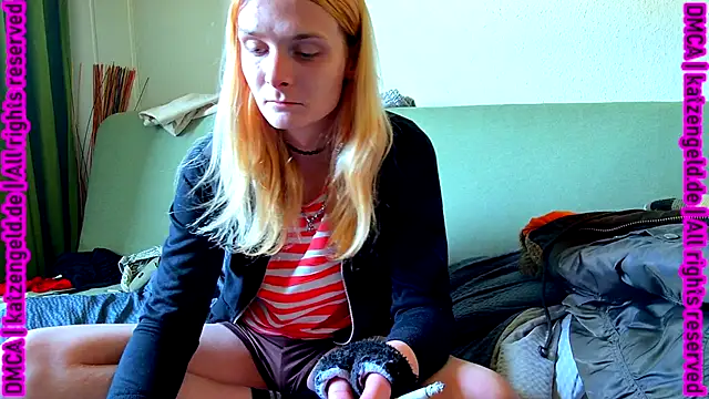 emma neko online show from 8, 3, 2025