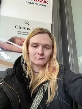 emma neko online show from 17, 3, 2025