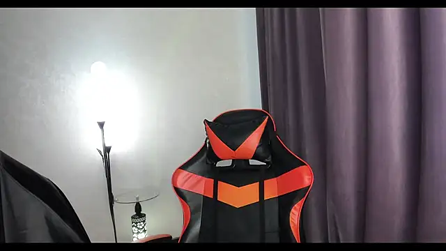 Missykitty01 online show from 13, 2, 2026