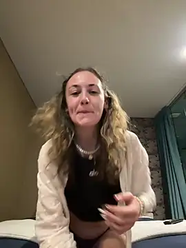 Snapshot of Littlelolo60 chatting on 16, 12, 2024 Littlelolo60 online show from 16, 12, 2024