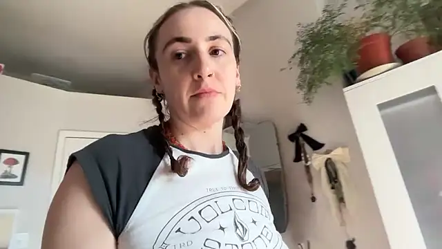 Littlelolo60 online show from 9, 5, 2026