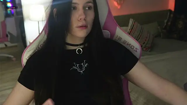 jennetdoll online show from 21, 2, 2025