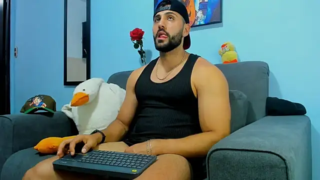 Snapshot of ETHAN_ROX chatting on 4, 2, 2025 ETHAN ROX online show from 4, 2, 2025