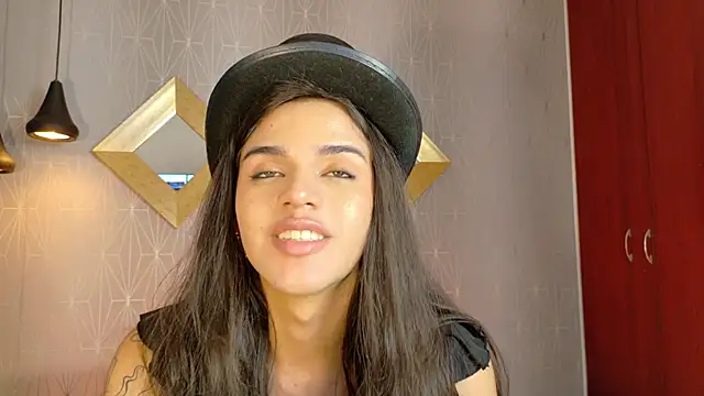 Snapshot of NoahCasstro chatting on 18, 12, 2024 NoahCasstro online show from 18, 12, 2024