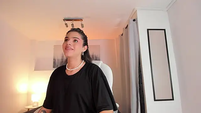 Snapshot of NoahCasstro chatting on 5, 1, 2025 NoahCasstro online show from 5, 1, 2025