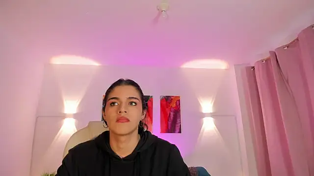 Snapshot of NoahCasstro chatting on 11, 2, 2025 NoahCasstro online show from 11, 2, 2025