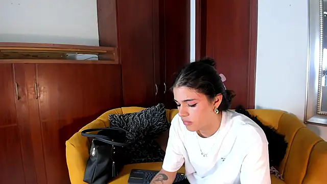 Snapshot of NoahCasstro chatting on 13, 2, 2025 NoahCasstro online show from 13, 2, 2025