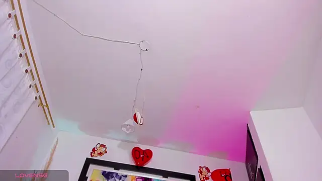 Scarlett 811 online show from 17, 2, 2025