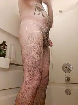 Snapshot of hungandnerdy420 chatting on 17, 10, 2025 hungandnerdy420 online show from 17, 10, 2025