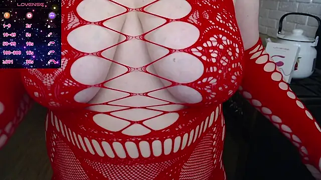 Snapshot of sweetpeash33 chatting on 14, 2, 2025 sweetpeash33 online show from 14, 2, 2025