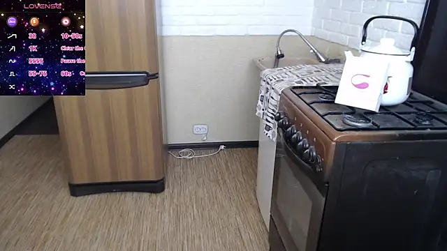 Snapshot of sweetpeash33 chatting on 1, 3, 2025 sweetpeash33 online show from 1, 3, 2025