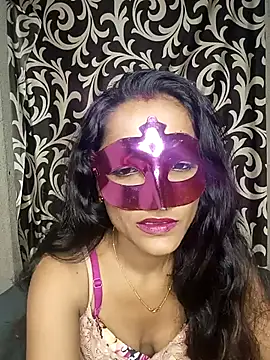 Snapshot of REVA_DARLING chatting on 25, 7, 2026 REVA DARLING online show from 25, 7, 2026